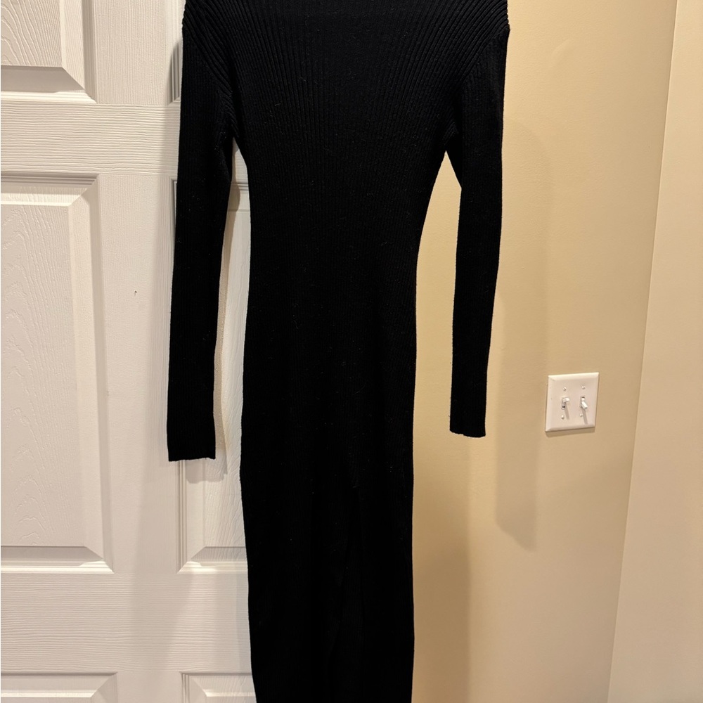 Chic Black Knit Midi Dress